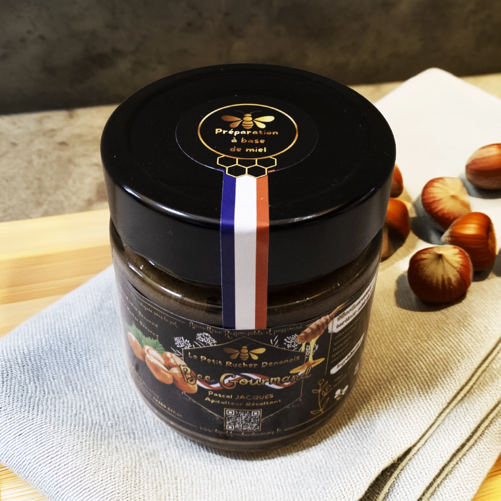 Bee-Gourmand-LPRD-haut.webp Bee Gourmand - Pâte à tartiner Miel Chocolat Noisettes